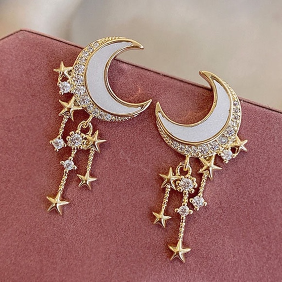 **ALYDA* Gold x Rhinestone Star Shaped Fashion Stud Earrings - Picture 2 of 6